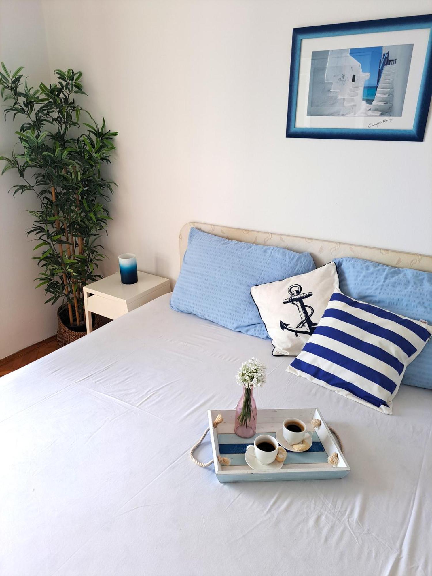 Blue View Apartment